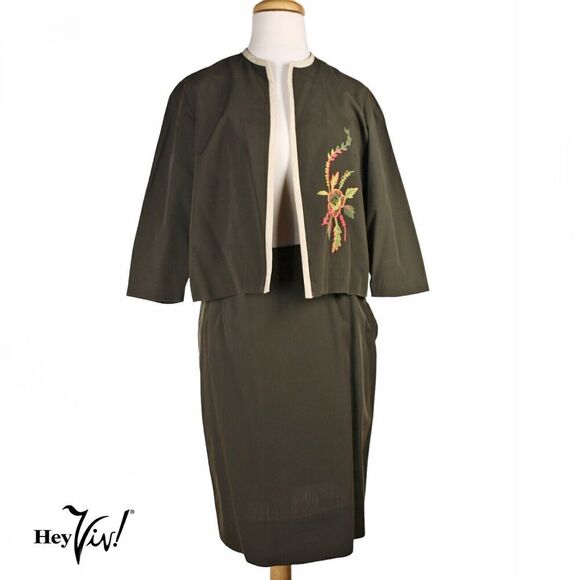 Vintage Dark Green Embroidered Jacket and Metal Zip Skirt B38 W27 - Hey Viv - Picture 2 of 7